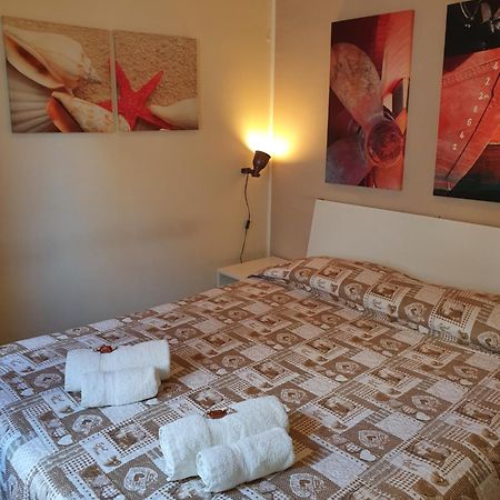 4Rooms Guest House Free Wi-Fi Salerno Exterior photo