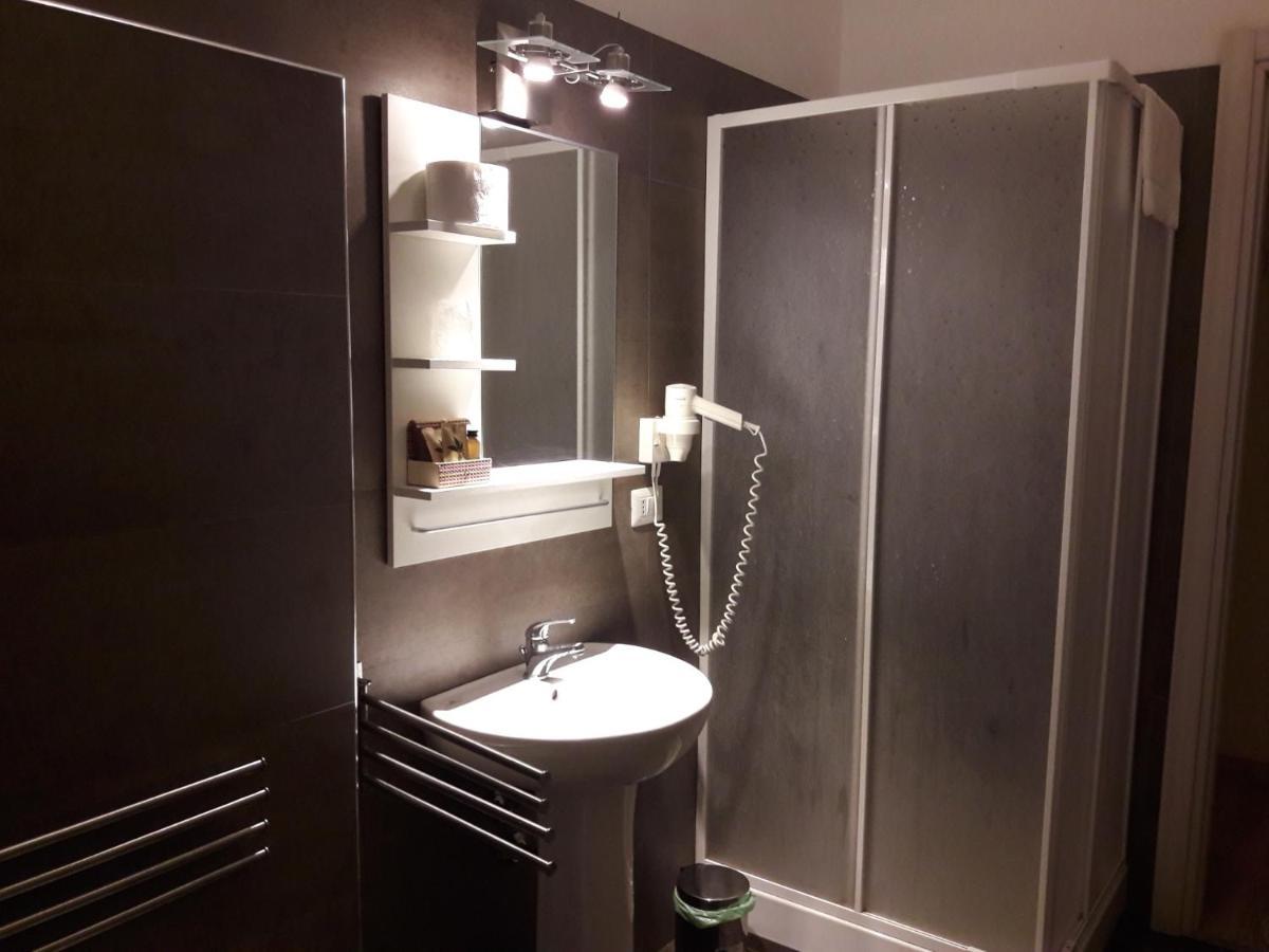 4Rooms Guest House Free Wi-Fi Salerno Exterior photo