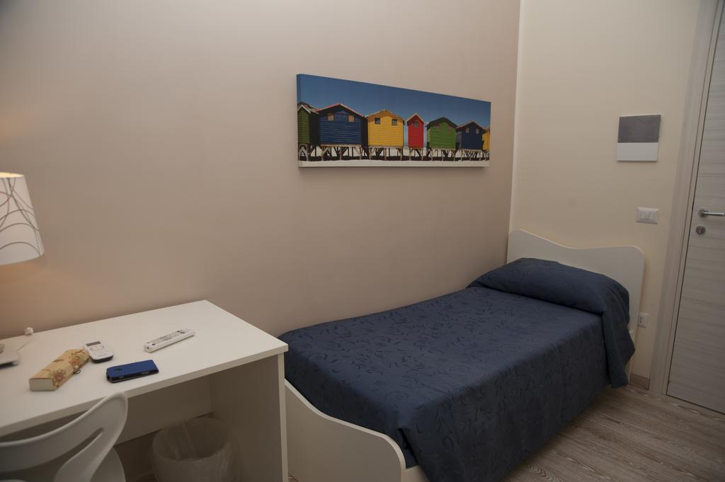 4Rooms Guest House Free Wi-Fi Salerno Room photo
