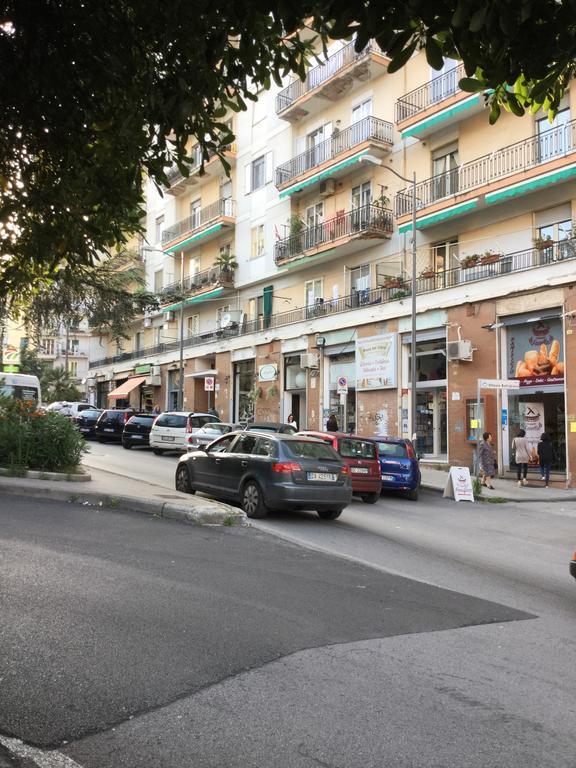 4Rooms Guest House Free Wi-Fi Salerno Exterior photo