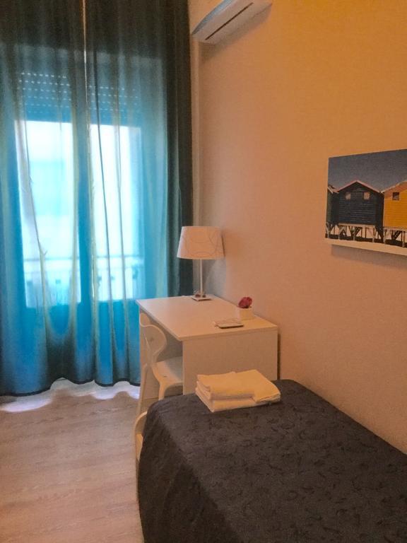 4Rooms Guest House Free Wi-Fi Salerno Exterior photo