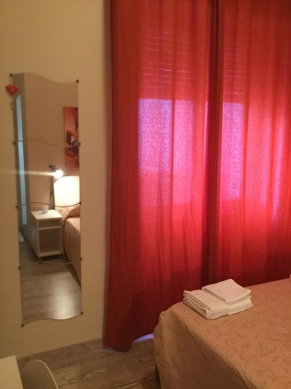 4Rooms Guest House Free Wi-Fi Salerno Exterior photo